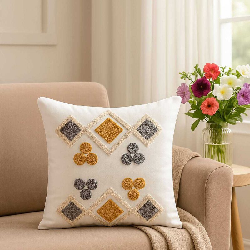 Mira Home Dekoratif Punch Yonca Nakışlı Kırlent Kılıfı