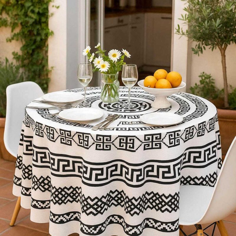 Yuvarlak Geometrik Siyah Desenli Duck Kumaş Masa Örtüsü 150x150 Cm